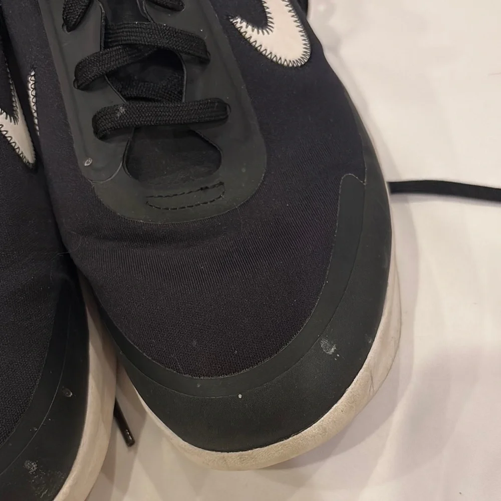 Nike Women Black Sneakers